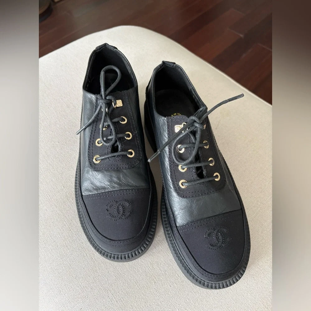 Chanel Loafers 21B Black CC Lace Up Oxford Platform Shoes EUR 40 US 9 - Picture 5 of 16